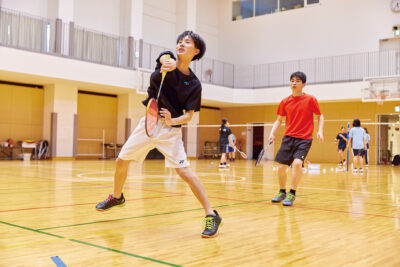 バドミントン部の部活の様子